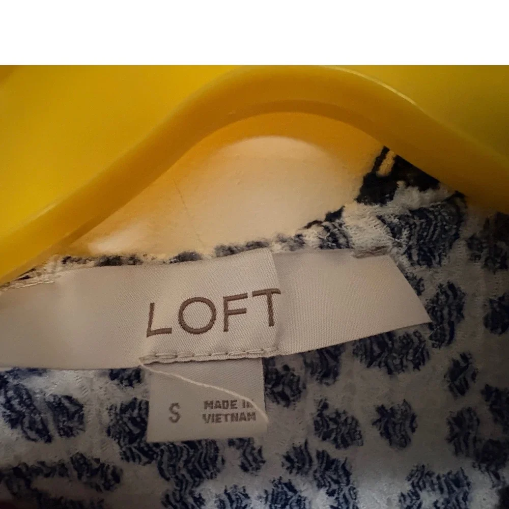Loft‎ Leopard Print Short Puff Sleeve Blouse Top Size Small